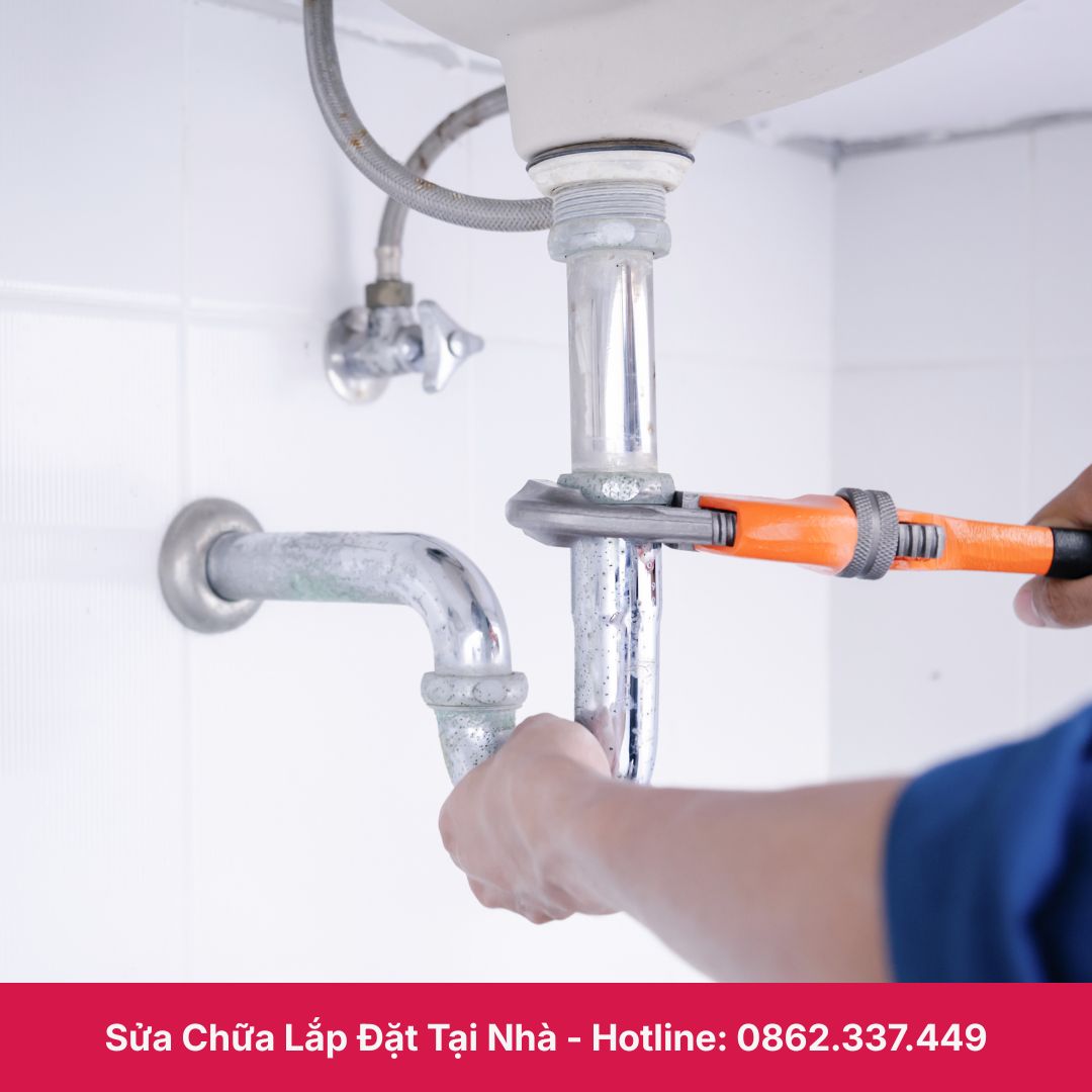 Hạng mục sửa đường nước tại nhà