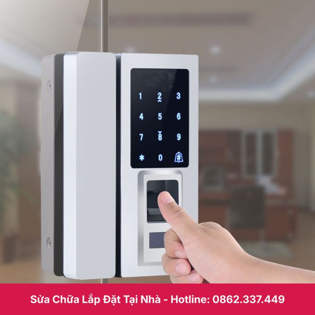 Lắp khóa vân tay cho cửa kính tại Đà Nẵng
